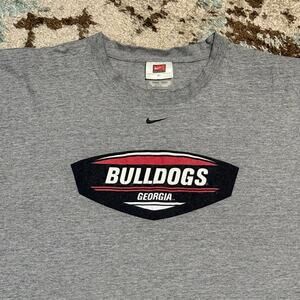 Vintage Team Nike UGA Georgia Bulldogs Center Swoosh Shirt Size XL Y2K